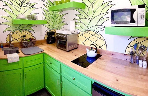 Governor's Harbour House | Oceanfront Deck, Kayak, SUP, Snorkel Mask, AC, Free Wi-Fi, Grill, Great Location