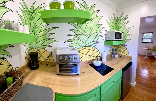 Governor's Harbour House | Oceanfront Deck, Kayak, SUP, Snorkel Mask, AC, Free Wi-Fi, Grill, Great Location