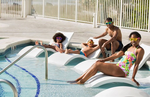 Myrtle Beach Resort | Oceanfront Efficiency w/ Great View + Official On-Site Rental Privileges