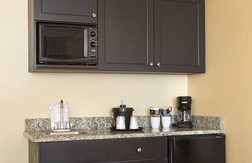 Myrtle Beach Resort | Oceanfront Guest Room w/Great View + Official On-Site Rental Privileges