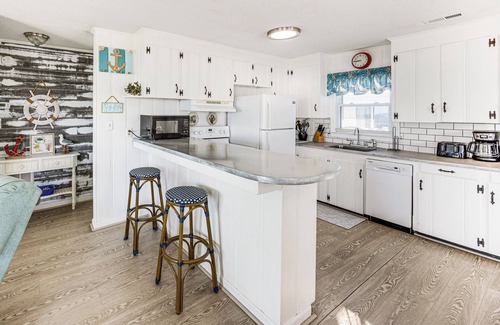 Surfside Beach House | Oceanfront Home w/Deck & Views in Surfside Beach!