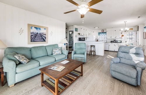 Surfside Beach House | Oceanfront Home w/Deck & Views in Surfside Beach!