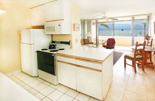 Maalaea Condo | Oceanfront IS310 - Charming One Bedroom Maalaea Bay is an Incredible Value