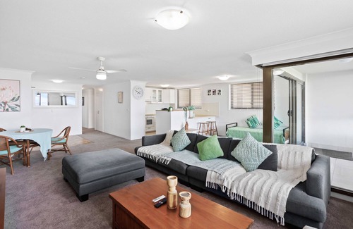 Mermaid Beach Apartment | Oceanfront Living at Paloma