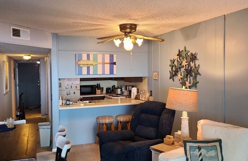 Windy Hill Condo | OCEANFRONT MAY WEEKLY RATES 45% OFF OF JUNE RATES. MAY 31 -JUNE 6 30% OFF .