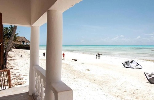 Jambiani House | Oceanfront Oasis, Fisherman’s Cottage – Zanzibar’s Beachside Jewel!