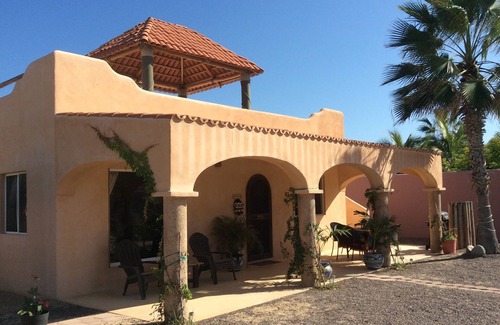 Chimalhuacan House | Oceanfront on secluded beach, pool & palapa