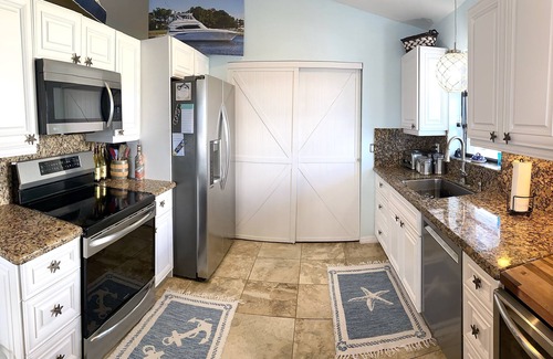 Doctor's Arm House | Oceanfront Paradise w new 365' Dock Huge Tiki and Firepit. Dogs OK