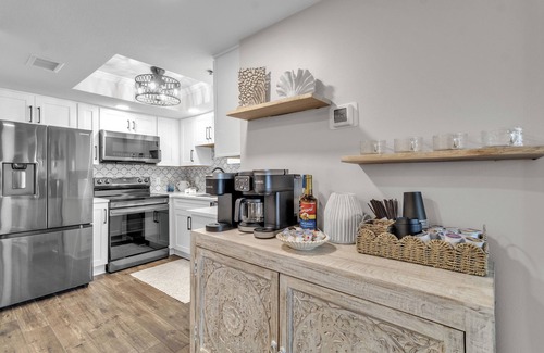 Orange Beach Condo | Oceanfront+Pool+Coffee Bar+Balcony+Arcade+WIFI+Fitness Room