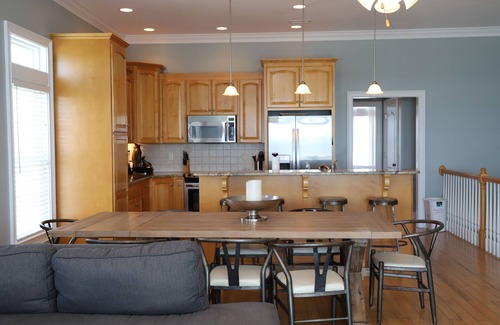 Surf City House | Oceanfront, Pool, Early Check-In, Elevator, Walk to Grocery, Dining