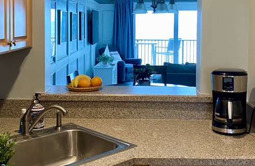 Crescent Beach Condo | Oceanfront, Quiet Beach, Pickleball, Family Friendly, Clean