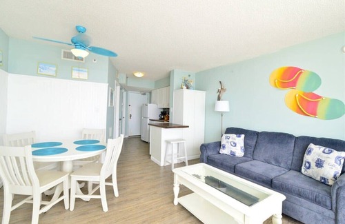 Crescent Beach Condo | Oceanfront Suite Private Balcony Top Location