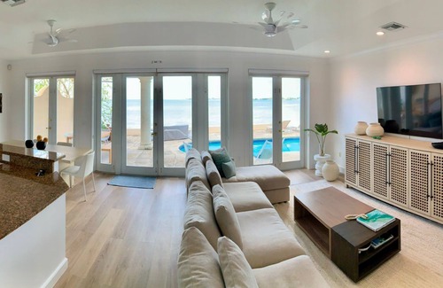 George Town Villa | Oceanfront South Sound Home with magical sunsets!