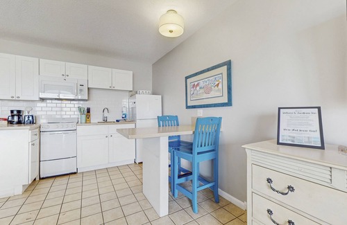 North Truro Apartment | Oceanfront studio suite with amazing views, patio & AC - dogs welcome