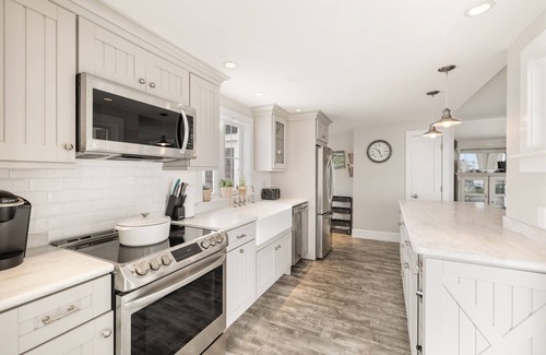 Dennis Port House | Oceanfront three bedroom home- breathtaking views of Nantucket Sound