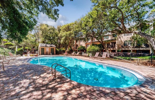 Amelia City House | Oceanfront townhome with lovely ocean view, pool, fast WiFi & W/D