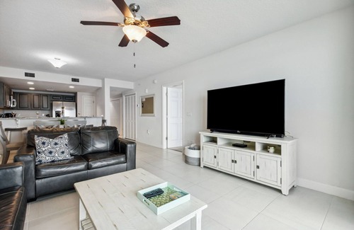 Ocean View Halifax Estates Condo | Oceanfront Escape- 3/2 with stunning 5th floor ocean views. Beachfront w/pool
