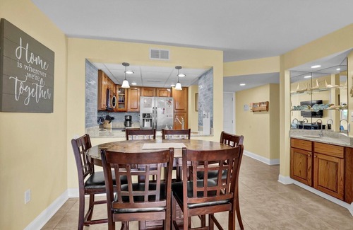 Sneads Ferry House | Oceanfront Condo with beach access