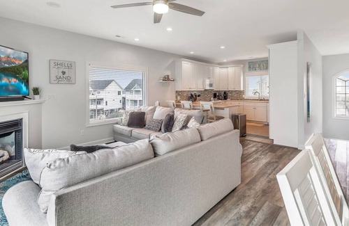 Village of Stump Sound House | Oceanfront 5bed w/POOL in Village of Stump Sound.