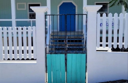 Isla de Utila Resort | Oceanfront Utila Guest Suite, Sea Horse 2 bdrm 1ba full kitchen