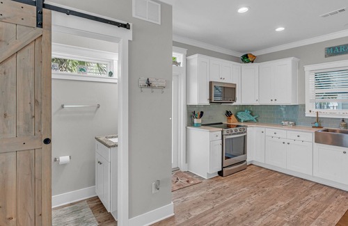 Marathon House | Oceanfront Views 2 Story Home Marina & Pool