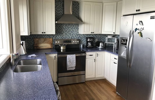 Plymouth House | Oceanfront Villa, A/C, Cable TV, Free WiFi, 2 Decks, Outdoor Grill, Pet-Friendly