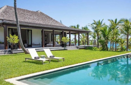Dunmore Town Villa | Oceanfront Villa with Private Chef, Butler, Housekeepers and Concierge
