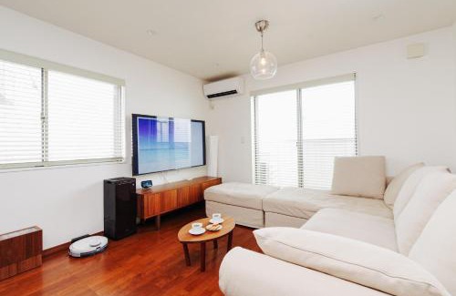 Yokosuka House | Oceanfront Villa Hale Kahakai - Vacation STAY 52109v