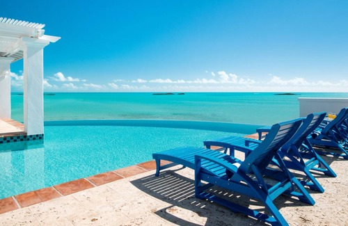 Juba Sound Villa | Oceanfront villa, private beach, kayaks! CONFIRM DATES BEFORE BOOKING
