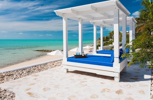 Juba Sound Villa | Oceanfront villa, private beach, kayaks! CONFIRM DATES BEFORE BOOKING