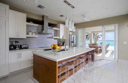 Ocean Point Villa | Oceanfront Villa w/Pool & Chalk Sound Views