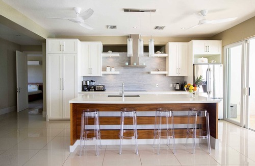 Ocean Point Villa | Oceanfront Villa w/Pool & Chalk Sound Views