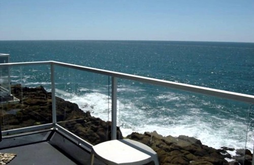 Depoe Bay Condo | Oceanfront, Whale Watching, Pool | Suite Dreams