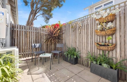Sorrento Apartment | Oceanic Hideaway: 1 BR, 1 BA in Sorrento, Sleeps 4