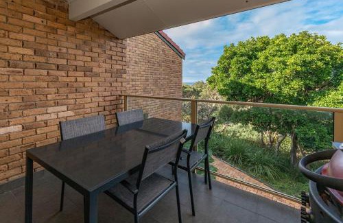 Boomerang Beach Apartment | Oceanside 04 Sea Bliss