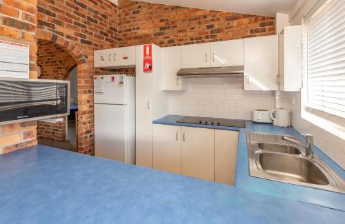 Boomerang Beach Apartment | Oceanside 04 Sea Bliss
