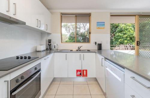 Boomerang Beach Apartment | Oceanside 17 Breezes