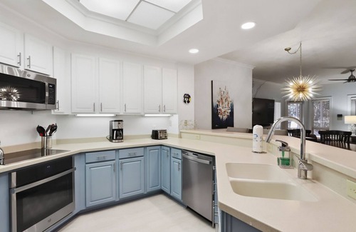 Palmetto Dunes Villa | Oceanside 1st floor villa in Palmetto Dunes- Just a short walk to the beach!