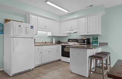 Atlantic Beach Condo | Oceanside/Pet Friendly Condo-Boardwalk Shores B