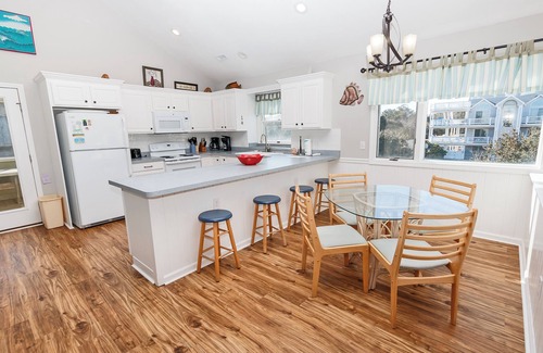 Whalehead Beach House | Oceanside, Pool, Hot Tub, Rec Rm, WC1005, Happily Ours