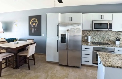 La Paz Apartment | Oceanview Getaway with Balcony, Pool & BBQ Access