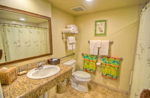 Wailua Condo | Oceanview Ground Floor Studio | Islander on the Beach 111