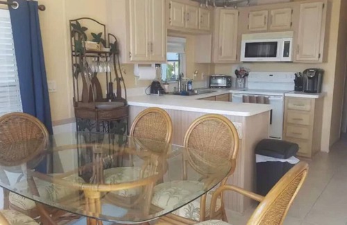 Cutthroat Harbor Estates House | Oceanview Paradise AT Venture Out+4 Bikes & 2-2 Seat Kayaks! King & Queen Beds!