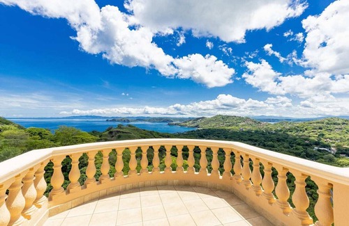 Playa Hermosa Condo | Oceanview Penthouse Retreat | Playa Hermosa