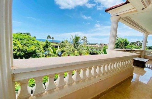 Brusubi Villa | Oceanview Villa