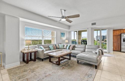 New Smyrna Beach House | Oceanwalk 18-301