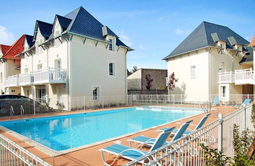 Cabourg Apartment | Odalys Référence Le Domaine des Dunettes by Interhome