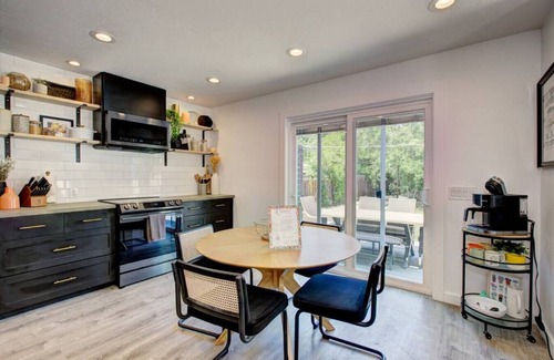 Southeast Boise House | Off-Broadway - Modern w/outdoor oasis of fun