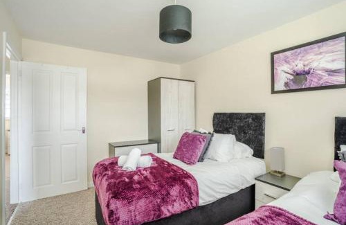 Pontlliw and Tircoed Apartment | Off Road Parking, Smart TV in Each Room!