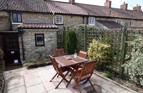 Pickering Cottage | ❤Off Street Parking|Garden|Smart TV|Self Check-In❤